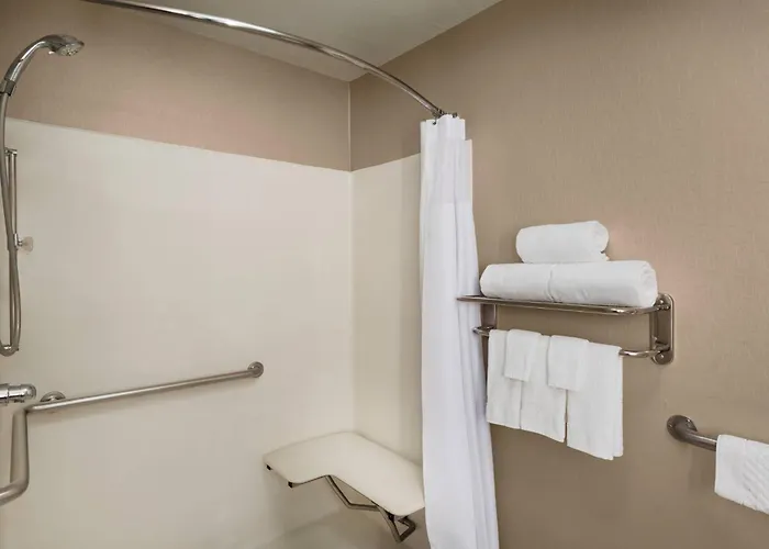 Springhill North Hotel 3*