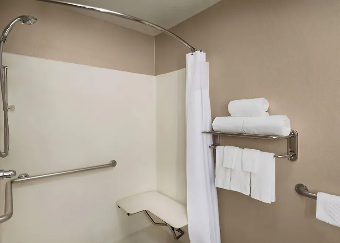 Hotel Springhill North 3*